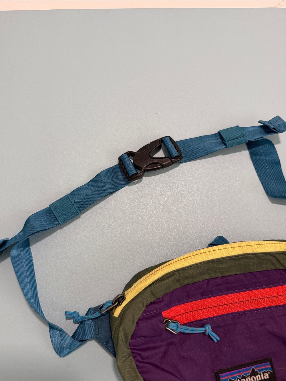 Patagonia Ultralight 1L Colorblock Waist Pack Excellent Condition Retired - Picture 6 of 9